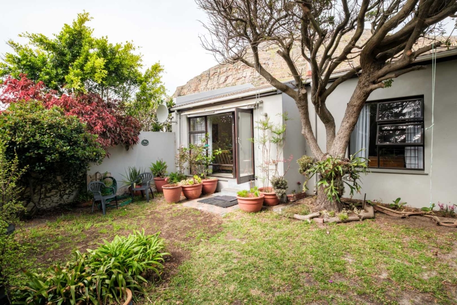 2 Bedroom Property for Sale in Lakeside Western Cape